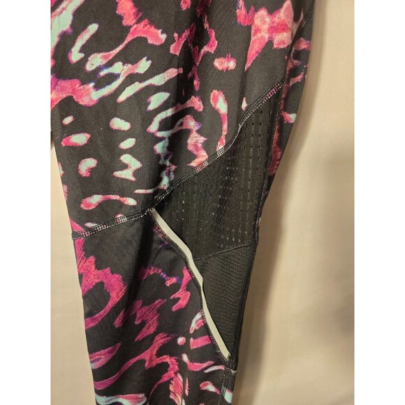 Avia Womens Size XL 16/18 Pattern Running workout Active Leggings Pants Cropped - Picture 2 of 3